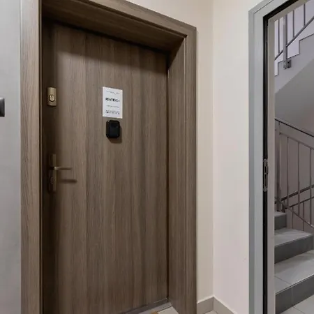 Apartment Spacious Zablocie With Balcony