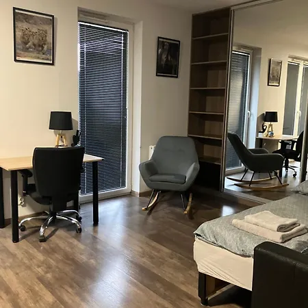 Apartment Spacious Zablocie With Balcony Krakau