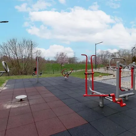 Spacious Zablocie With Balcony Apartment Krakau